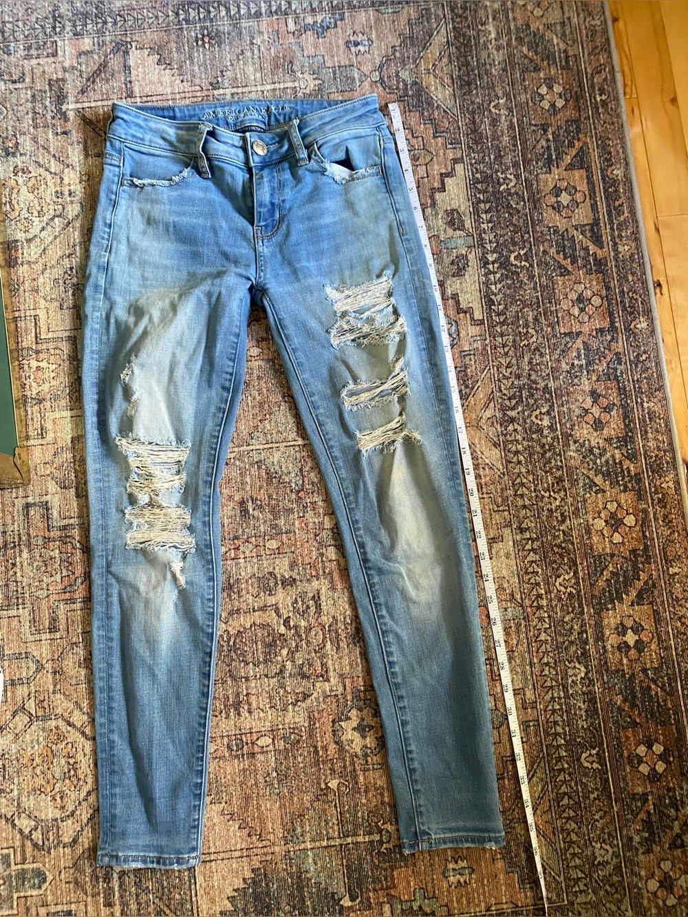 American Eagle Outfitters Light Blue Distressed Skinny Jeans
